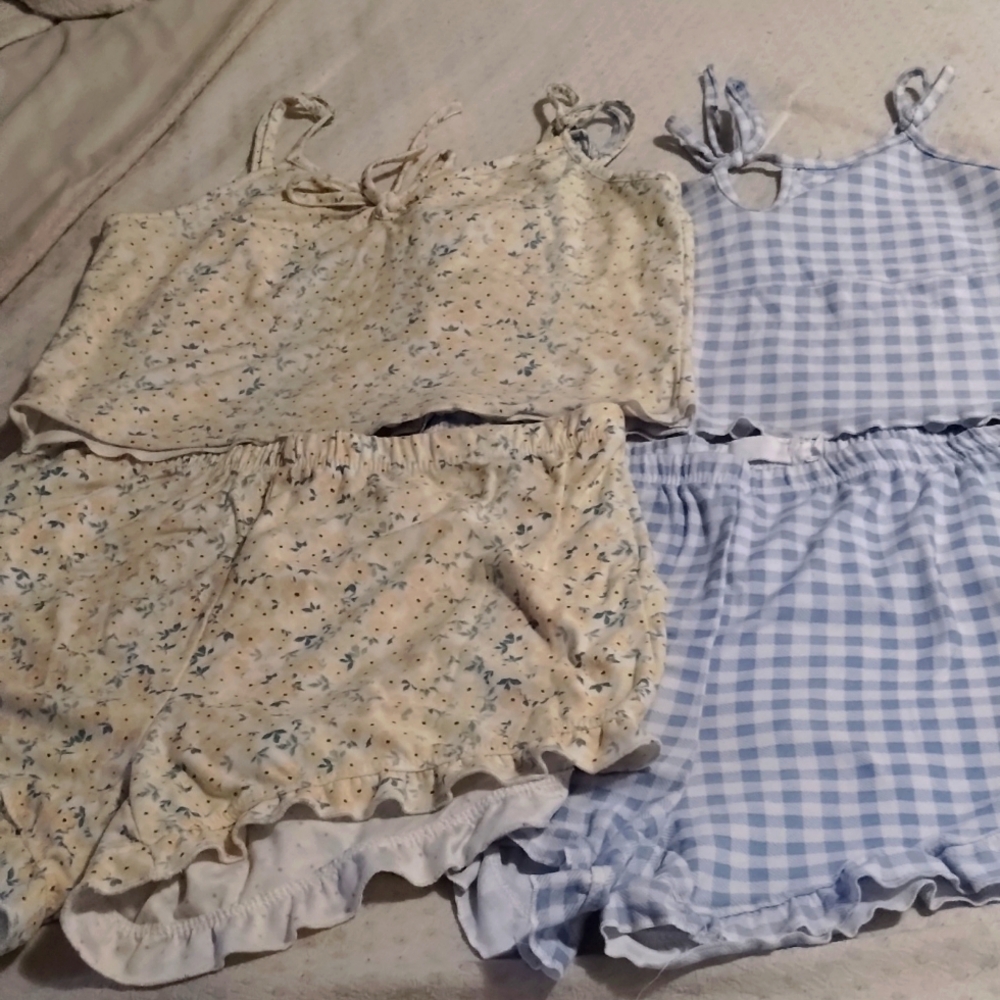 Weekend Edition Lot of 2 cropped pajamas